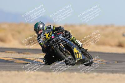 media/Mar-22-2025-CVMA (Sat) [[462c0ffedb]]/Race 13-Amateur Supersport Middleweight/